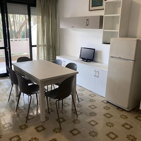 Appartamenti Meridiana Lignano Sabbiadoro Eksteriør billede